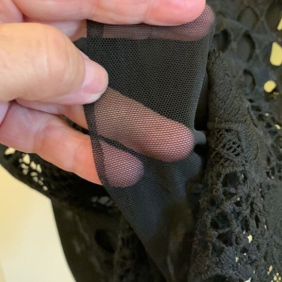 YAHAO Large/XL lace top with front lining. NWOT - Picture 8 of 8